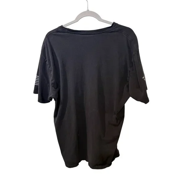 2 Ariat Mens Black Graphic T-Shirt XL Cotton Patriotic Flag Sleeve Logo Casual - Picture 3 of 6